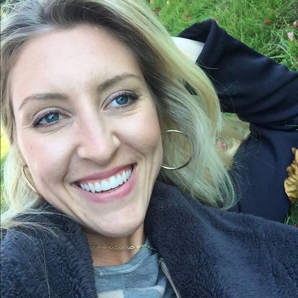 Meet your Posher, Johanna - Picture 1 of 1